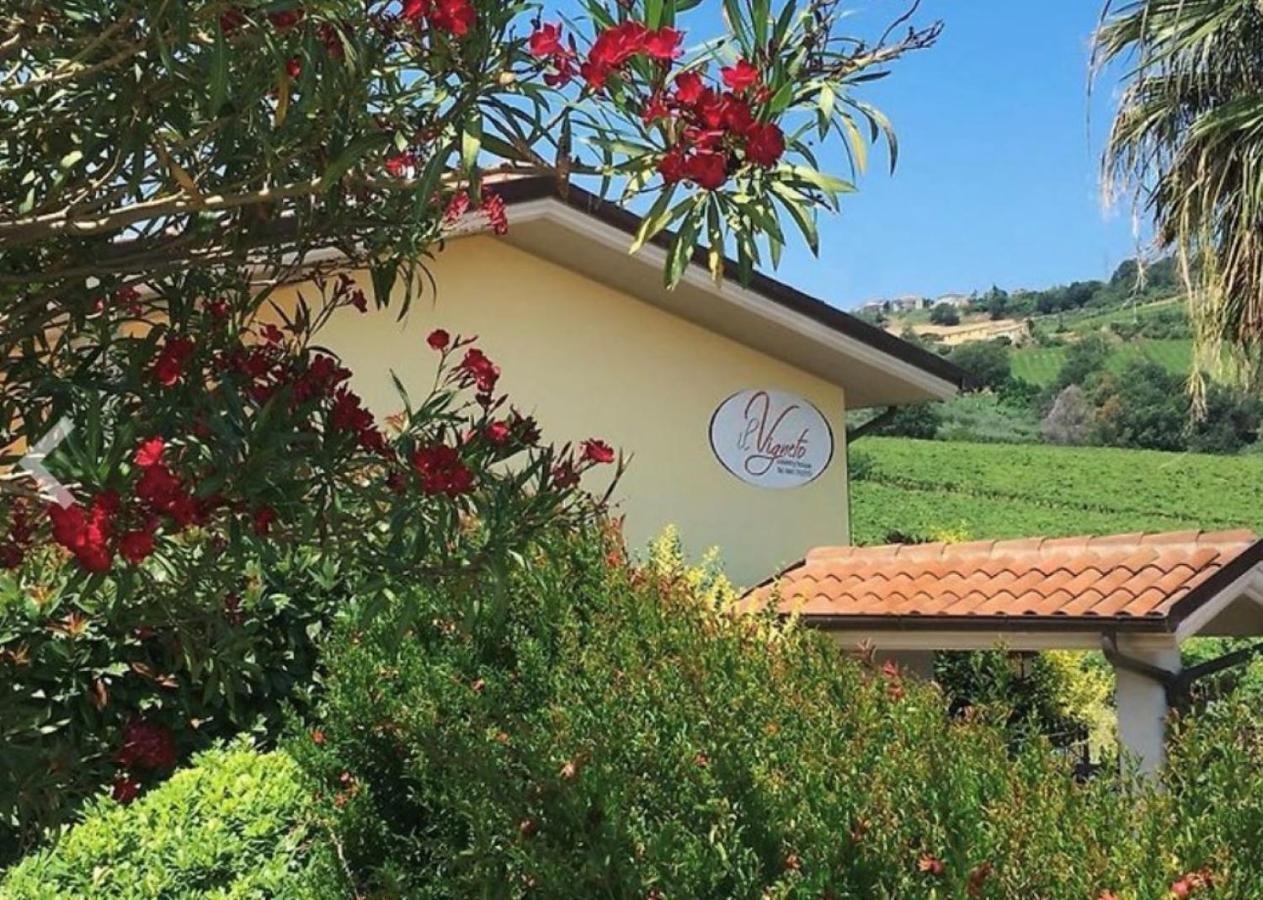 Vigneto - Italian Restaurant & B&B Villa Rosa Di Martinsicuro Dış mekan fotoğraf