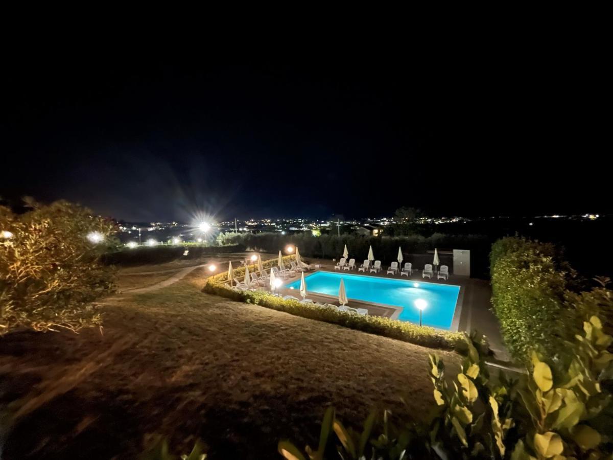 Vigneto - Italian Restaurant & B&B Villa Rosa Di Martinsicuro Dış mekan fotoğraf